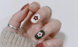 網(wǎng)紅款美甲,揭秘網(wǎng)紅款美甲的時尚密碼