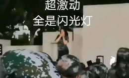 軍訓小姐姐像男孩子一樣,英姿颯爽，巾幗不讓須眉